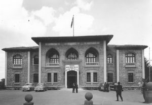 Bu coğrafyada kökü asırlar öncesine uzanan bir âdettir ki düğünsüz