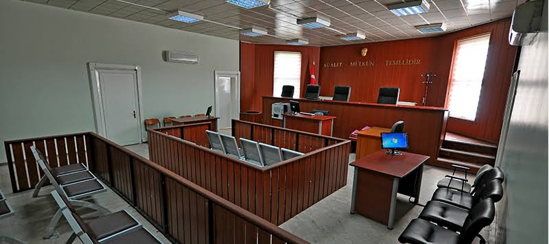 Diyarbakırda cezaevinde görevli infaz koruma memuru Veysi O,  11/03/2018 tarihinde