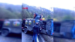 RİZE (DHA) - RİZE'nin İkizdere ilçesinde buzlanma nedeniyle yolda kayıp