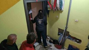 Zonguldak'ın Ereğli ilçesinde, eski eşi tarafından hakkında tahliye davası açılan