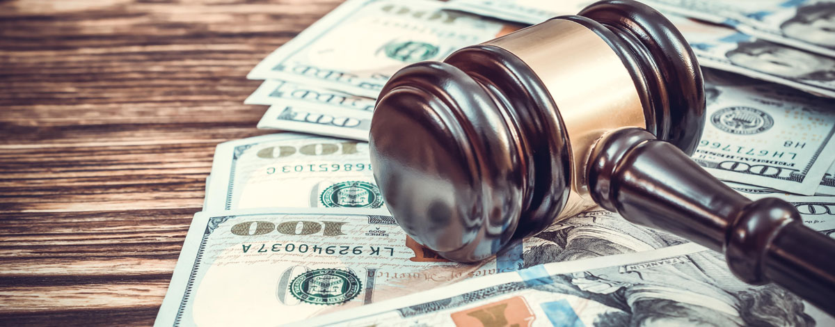 Hukuk tarihi, yalnızca adaletin tecelli ettiği değil, aynı zamanda milyarlarca