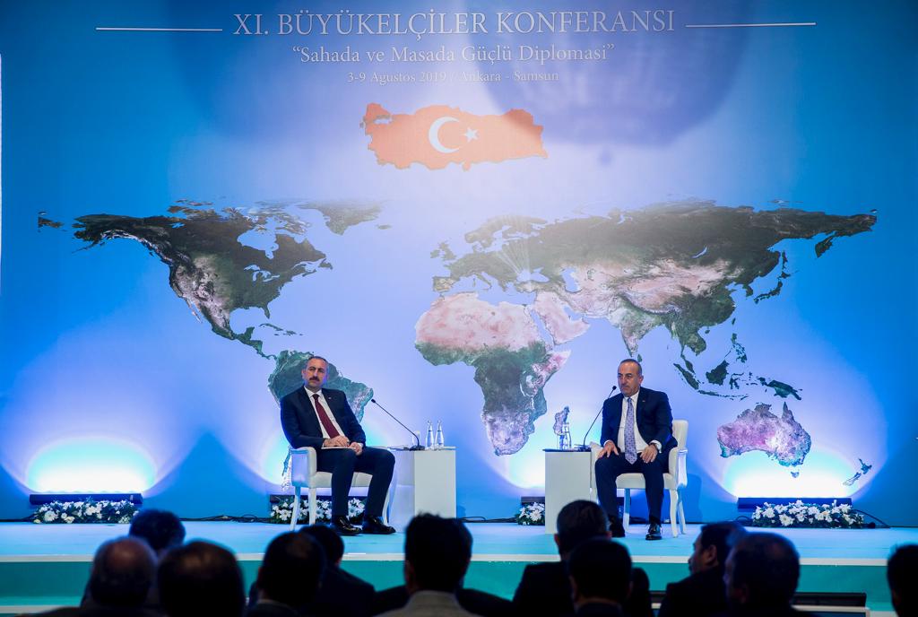 Adalet Bakanı Abdulhamit Gül 11. Büyükelçiler Konferansına katıldı. Konferansta bir
