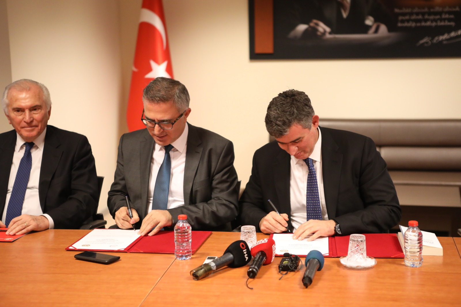 Türkiye Adalet Akademisi ile Türkiye Barolar Birliği arasında hâkim, savcı