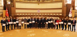 Anayasa Mahkemesinde staj yapan lisans ve lisansüstü öğrenciler, Mahkemede düzenlenen