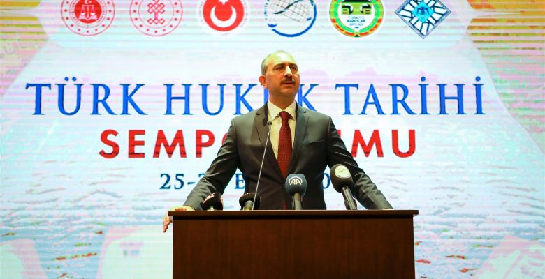 Türk Hukuk Sempozyumu Başladı